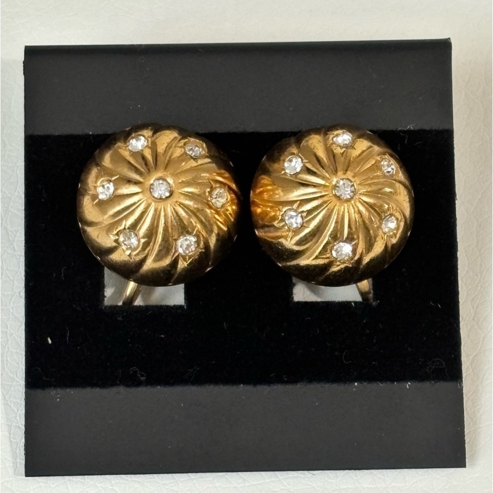 Coro vintage gold tone rhinestone screw backs # 071